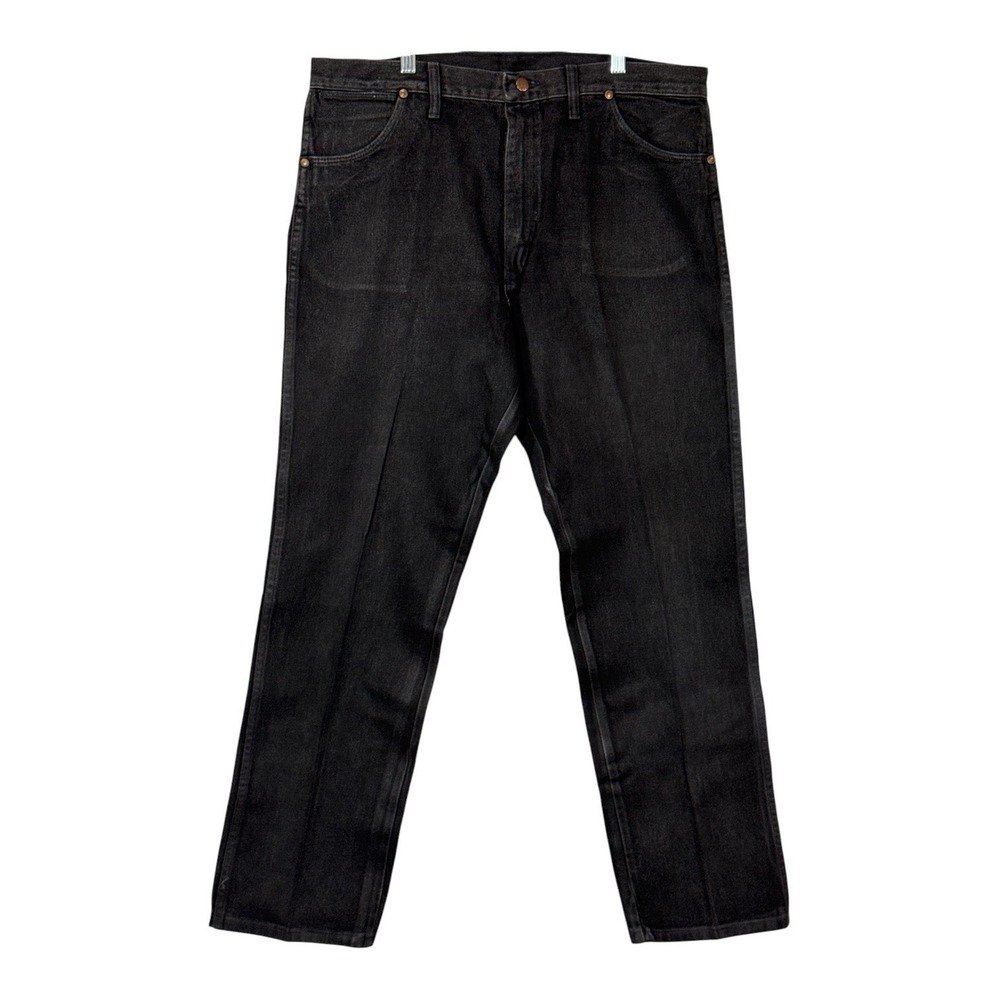 Wrangler Jeans Men's Size 38x32 Black Denim Regular Fit Straight Leg Workwear